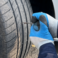 Ремонт шины при проколе